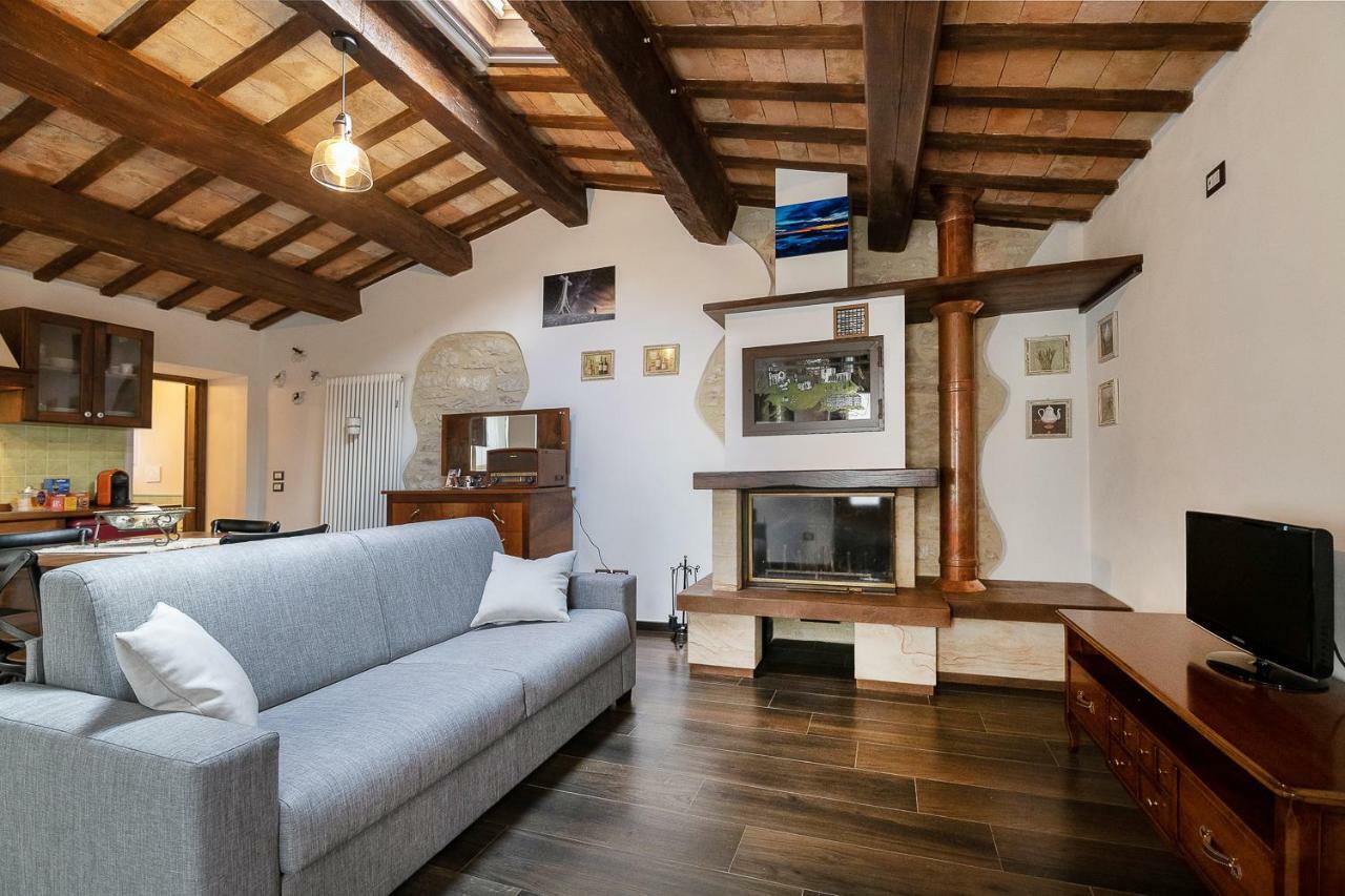 Ferienwohnung Casamenetto Vacanze Sassoferrato Exterior foto