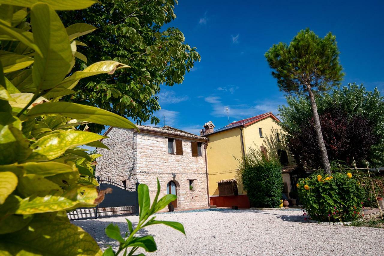 Ferienwohnung Casamenetto Vacanze Sassoferrato Exterior foto